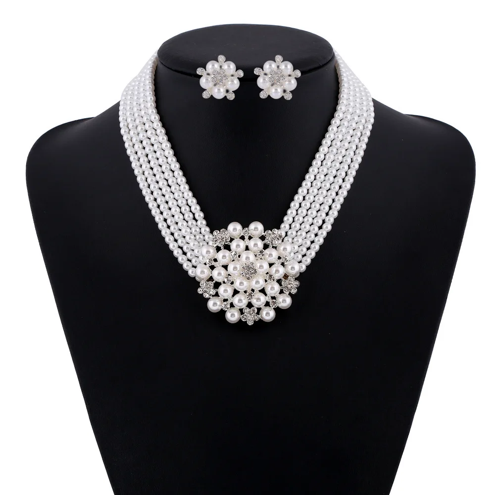 Women'S Accessories In The 1950S - Audrey Hepburn kahvaltı at ananys 1950s