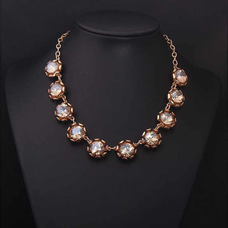 Women Accessories Dubai - Yeni Lüks Kristal Kolye Kadınlar için